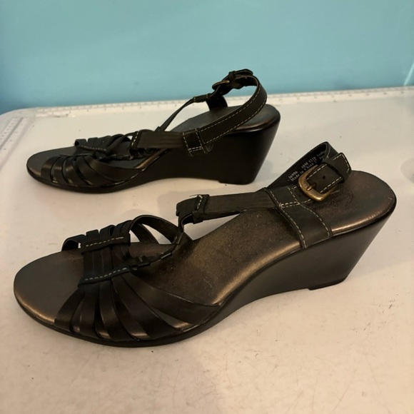 Clark’s bendables women’s black wedge heel sandals in size 10 - Picture 5 of 11